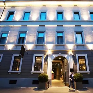Otel Fifty House Cellini, Milano